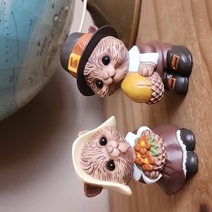 Vintage squirrel salt and pepper shaker set